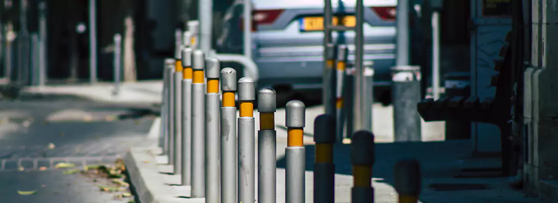 Safe and Convenient Retractable Barrier Column Systems for Properties in Eustis, FL